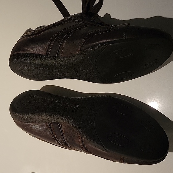 Hugo Boss - Picture 3 of 10